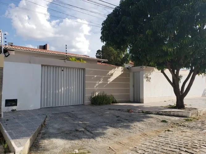 Vende-se Uma Ótima Casa no Bairro Nova Betânia