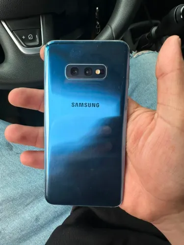 Galaxy S10e
