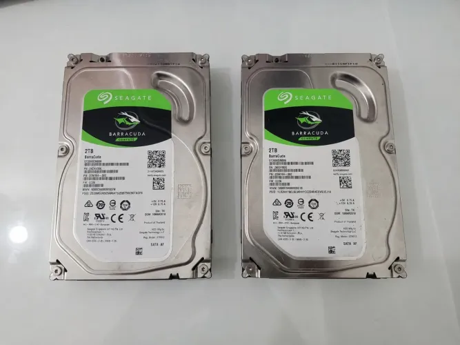 Kit 2 HDs Seagate Barracuda Compute 2TB SATA | 7200RPM | CrystalDiskInfo Saudável