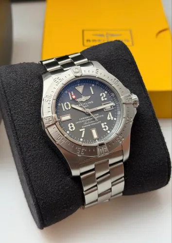 Breitling Avenger Seawolf