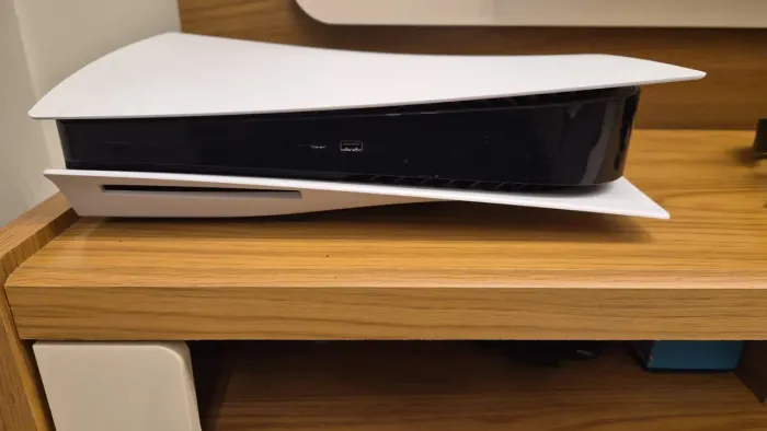 Playstation 5 FAT acompanha com jogos e 2 controles