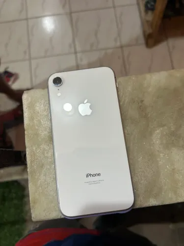 iPhone XR Branco 64 g