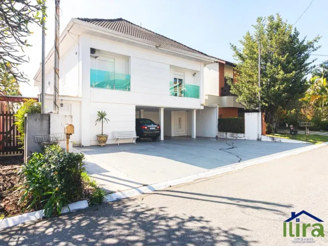 Casa Para Locacao Com 4 Suites, Piscina e 6 Vagas de Garagem No Residencial 3 Em Alphavill