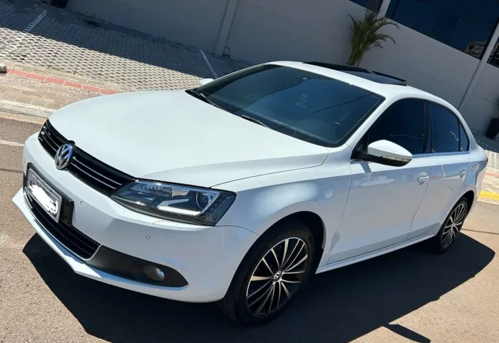 Volkswagen Jetta Highline 2.0 TSI 16V 4P Tiptronic 2014