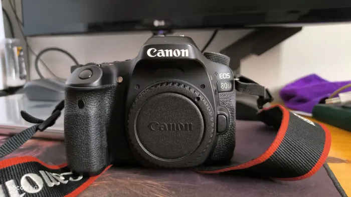 Câmera Canon 80D