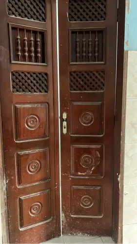 Vende se porta e janela de madeira