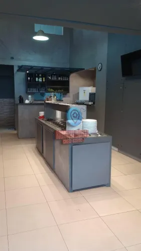 Passa-se o Ponto de um lindo restaurante com Mezanino em Vila Andrea - Ferraz de Vasconcel