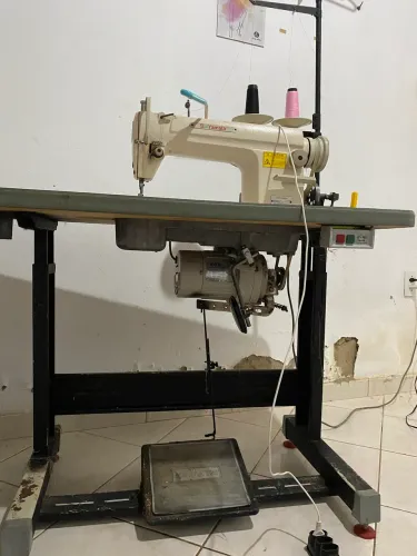 Máquina de costura INDUSTRIAL 