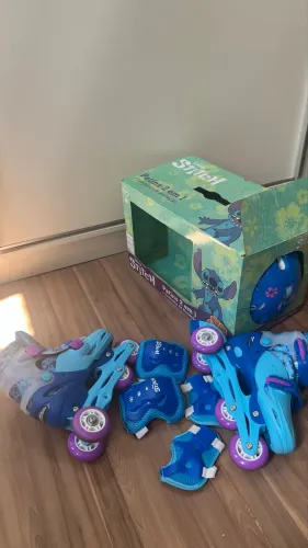 Patins 2 em 1 Stitch Disney com equipamentos de proteção