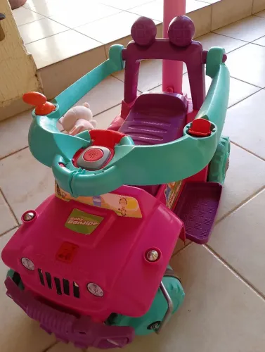 Motoca bandeirante menina