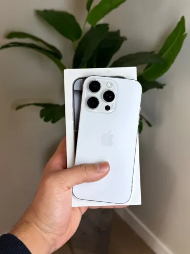 iPhone 16 Pro 128GB - Branco