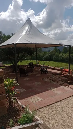Tendas, toldos, lonas, lonao, gazebo.