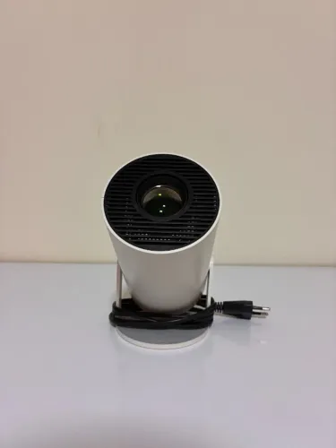 Mini Projetor Magcubic HY300 Portátil Android 11 720p 130'' Wi-Fi Bluetooth