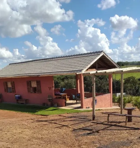 CHÁCARA A VENDA A 6 KM DE ARAXÁ