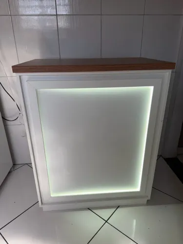 Balcão para eventos ou comércio com led