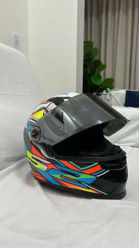 Capacete LS2 seminovo 