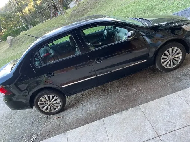 Volkswagen Voyage Comf/highli. 1.6 MI T.flex 8V 4P 2013