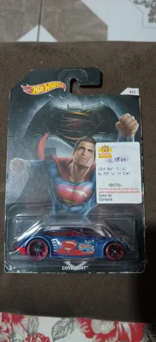 Carro Hot Wells ainda novo no Blitz Superman Covelight