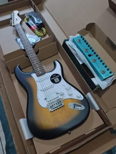 Guitarra + pedaleira