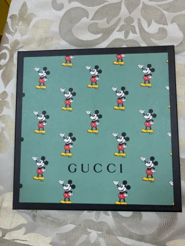Caixa Gucci edição especial Disney - 25x25cm