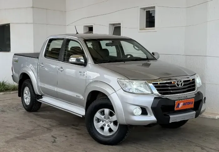 Toyota Hilux CD SRV 4X4 2.7 Flex 16V Aut. 2013