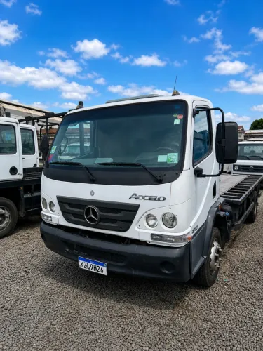  Caminhão Mercedes Accelo 815 2018