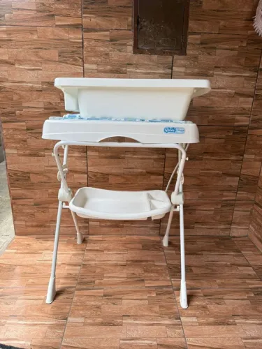Banheira Splash Burigotto com assento suporte é trocador