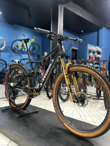 Specialized carbono full