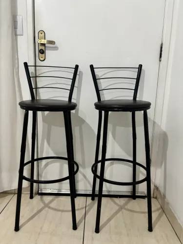 Cadeira alta ou cadeira banqueta