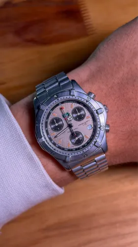 TAG Heuer 2000 Professional Chronograph 560.206 (Anos 90 - Suíça)