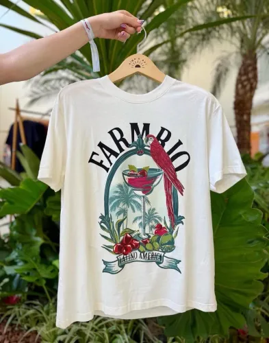 T-shirt over Farm nova com tag