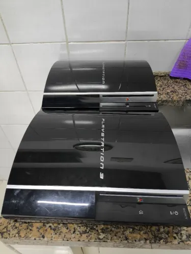 Vendo 2 PS3 FAT para reparo/retirada de peças