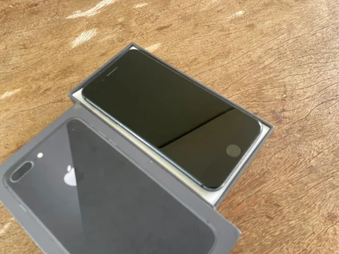 IPHONE 08 PLUS