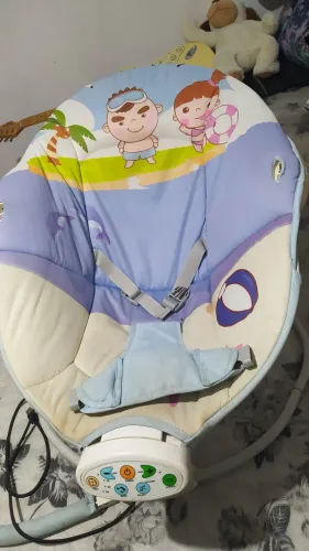 Cadeirinha de balanço