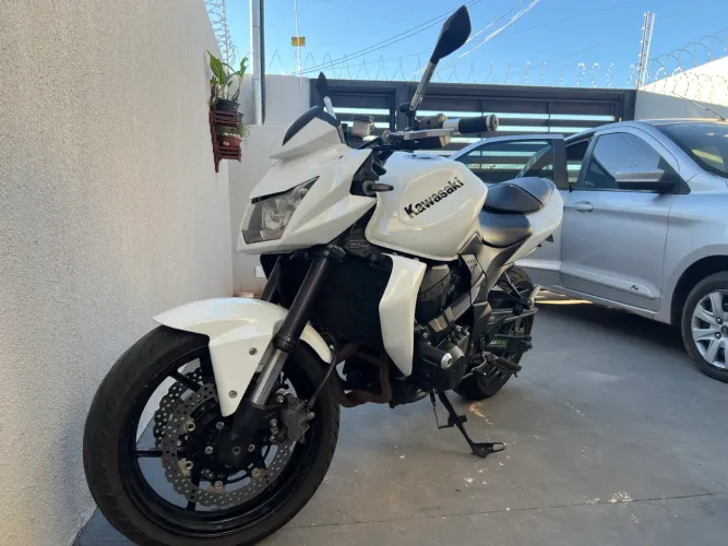 ? KAWASAKI Z750 2011 ?