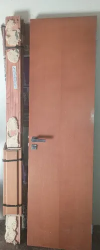 Porta 60 de largura por 2.10 de altura