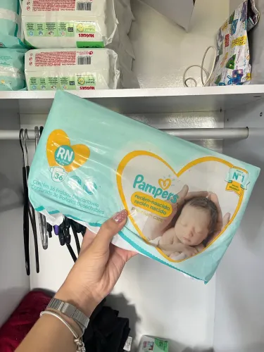 Fraldas RN à venda - Novinhas e lacradas!