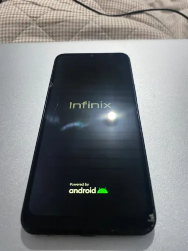 Infinix Note 12 128 GB / 8 GB RAM ? Com defeito na tela