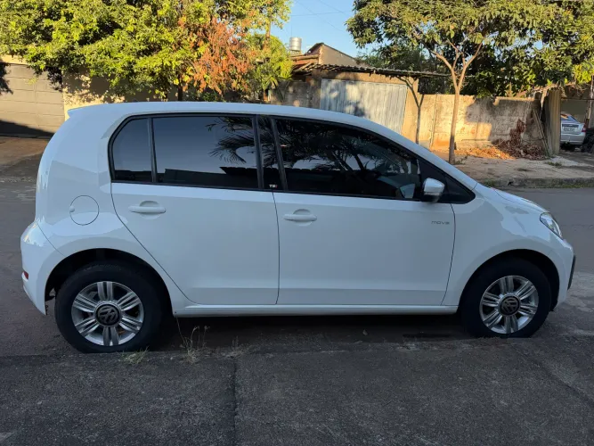 Volkswagen Up! Move 1.0 TSI Total Flex 12V 5P 2018