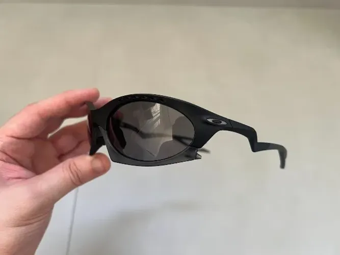 Óculos de Sol Oakley Plantaris - Black Matte - Troco por Plantaris SQ Brown