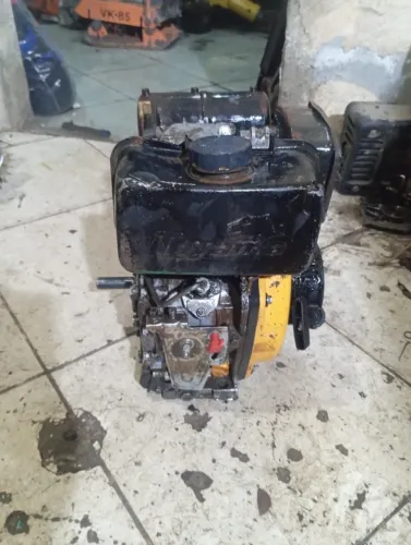 Motor a diesel 5/5 HP