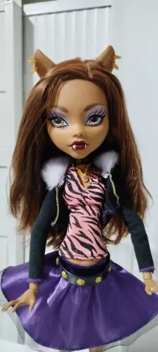 Boneca Clawdeen Wolf Frightfully Tall 43cm Monster High ( LEIA A DESCRIÇÃO) 