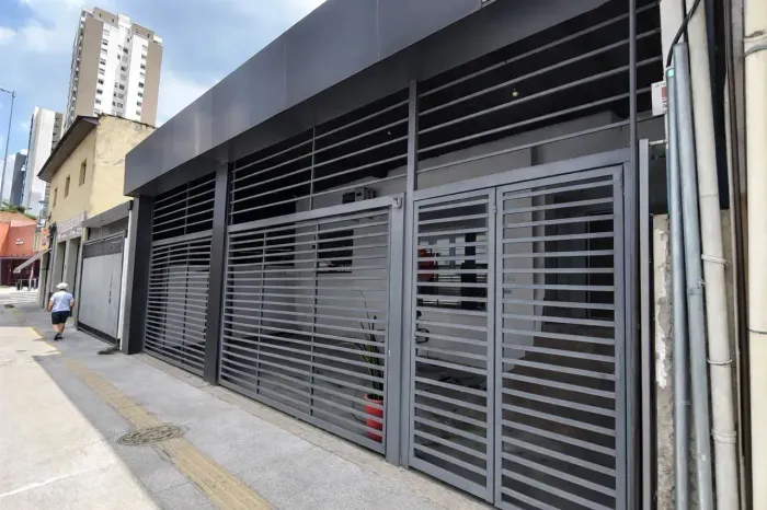 Imóvel comercial 300 m² | Venda e locação | Avenida movimentada | Ideal para construtor e 