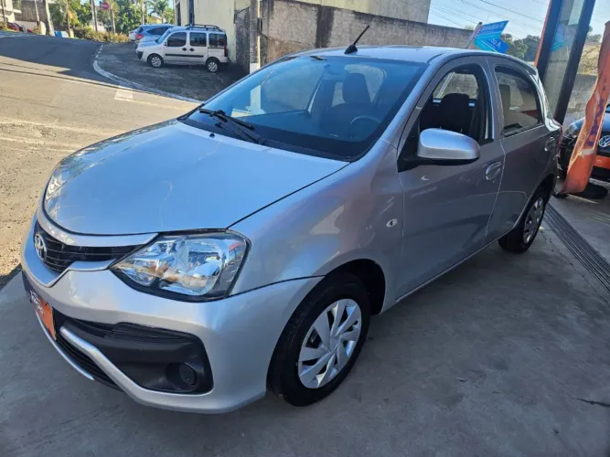 Toyota Etios 1.3 Flex 16V 5P Mec. 2018