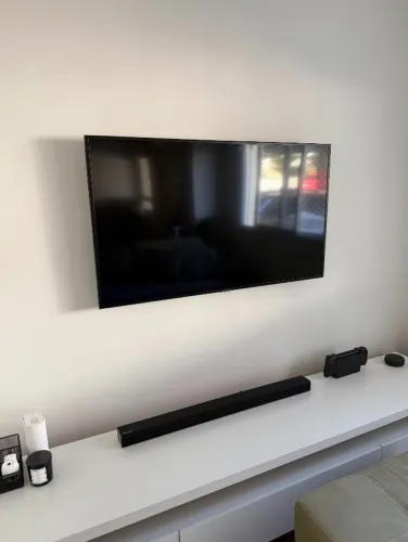 TV Samsung 50" UN50NU7100B 4K Smart TV