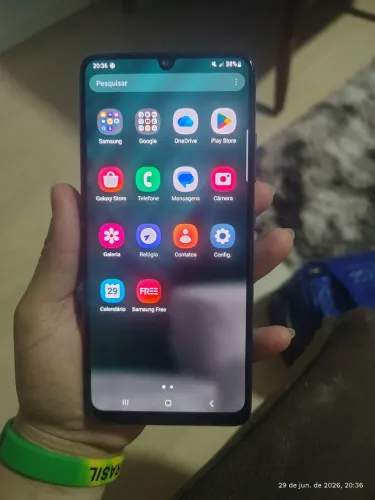 SAMSUNG A32