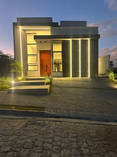 Casa nova alto padrão em condomínio fechado