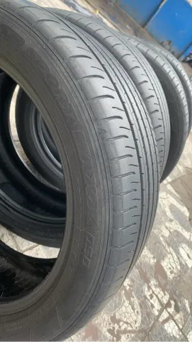 Pneus originais do corola cross