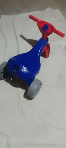 Velotrol infantil azul com detalhe 