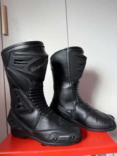 Bota para Moto Shiver Cano Longo Preto